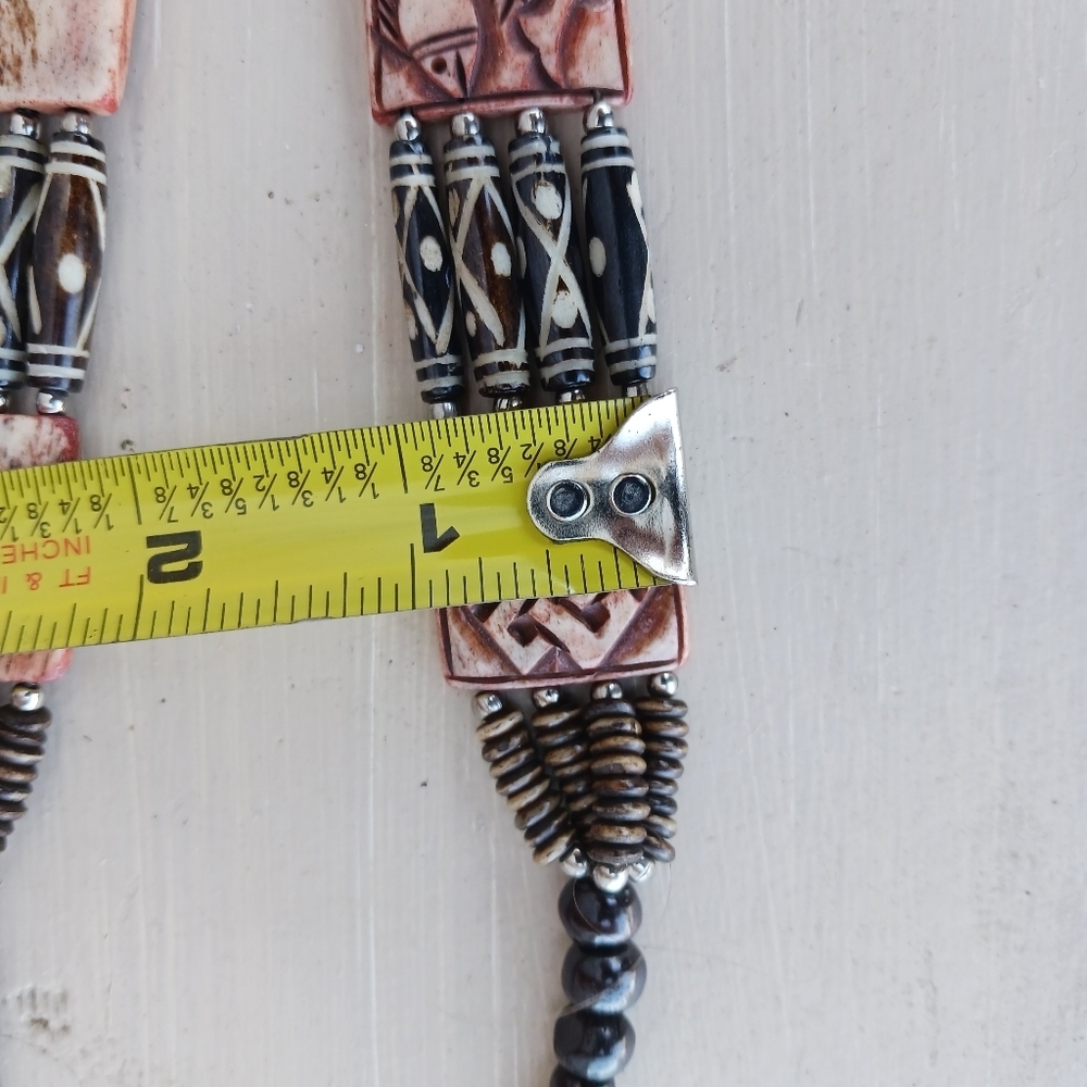 Vtg Tribal style 4 strand Hand carved Yak bone & resin Statement necklace Nepal - Picture 8 of 8